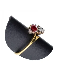 Anillo con rubie y brillantre de oro 18 kl