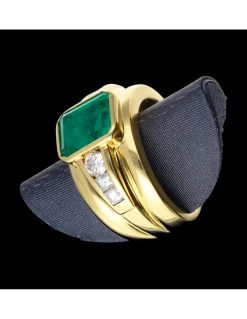 Anillo de oro 18 kl con esmeralda con diamantes