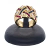 Anillo de oro amarillo 18 K con diseño brillantes, rubíes y zafiros