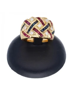 Anillo de oro amarillo 18 K con diseño brillantes, rubíes y zafiros