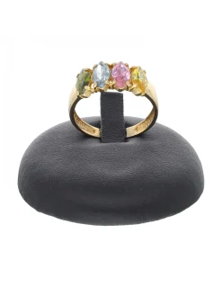 Anillo de oro amarillo 18 K con diseño y piedras sintéticas