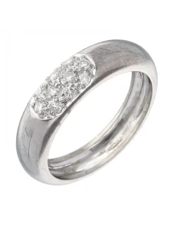 Anillo de oro amarillo con diseño y brillantes