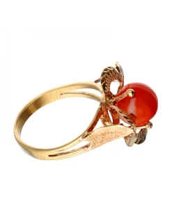 Anillo de Oro amarillo con diseño de Flor y Piedra sintética roja