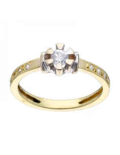 Anillo de Oro amarillo 18K con diseño y Circonitas
