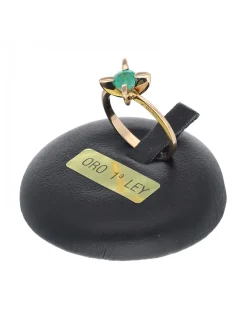 Anillo de oro amarillo 18K con diseño y piedras sintéticas