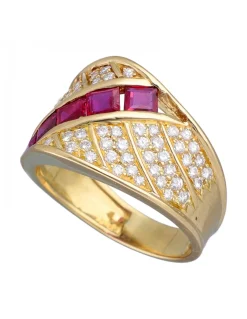 Anillo de Oro amarillo, tipo Coctel, con Brillantes y Rubíes.