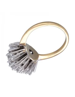 Anillo de Oro amarillo y blanco 18K con diseño y Circonitas