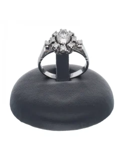 Anillo de oro blanco 18 K con diseño y brillantes