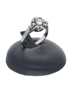 Anillo de oro blanco 18 K con diseño y brillantes