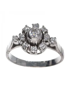 Anillo de oro blanco 18 K con diseño y brillantes