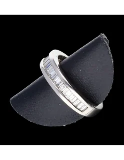 Anillo de oro blanco 18 kl zirconitas