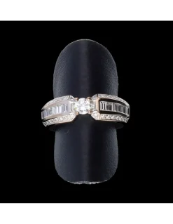 Anillo de oro blanco 18 kl Diamantes