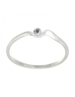 Anillo de oro blanco 18 Kl con diseño y zircón