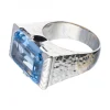 Anillo de oro blanco con aguamarina