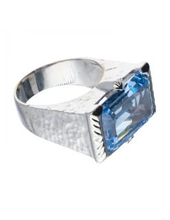 Anillo de oro blanco con aguamarina