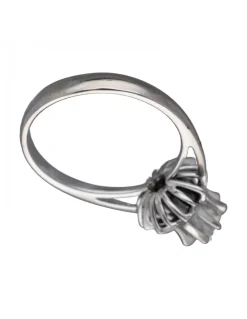 Anillo de Oro blanco con diseño Solitario y Brillante