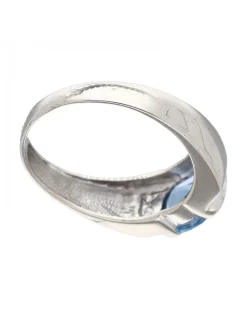 Anillo de Oro blanco 18K con diseño, Circonitas y Piedra Sintética azul