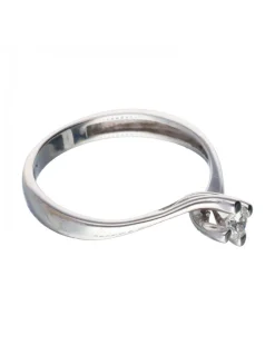 Anillo de Oro blanco 18K con diseño Solitario y brillante