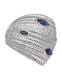 Anillo de Oro blanco 18K con diseño y Piedras Sintéticas azules