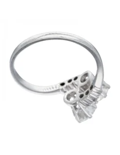 Anillo de Oro blanco18K con diseño y Brillantes