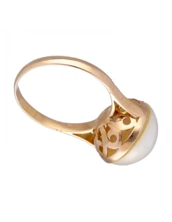 Anillo de Oro rosado Con diseño y Perla sintética