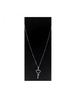 Cadena con colgante en oro blanco 18 K con diseño de llave y candado corazón