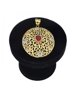 Colgante de oro amarillo 18 Kl con diseño ovalado piedra roja sintética y circonitas