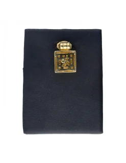 Colgante de oro amarillo 18K con diseño cuadrado y espiral de circonitas