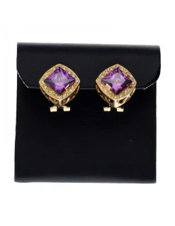Pendientes de oro amarillo 18K con diseño cuadrado corazones y amatistas sintéticas