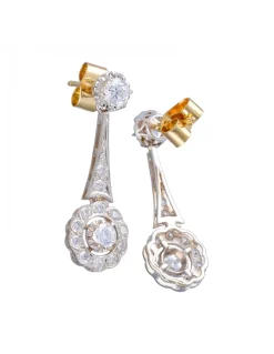Pendientes de Oro blanco 18K con diseño largo y Circonitas