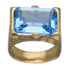 Sello de Oro amarillo con diseño cuadrado y piedra Aguamarina