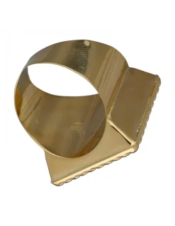 Sello de Oro amarillo con diseño cuadrado y repujado radial